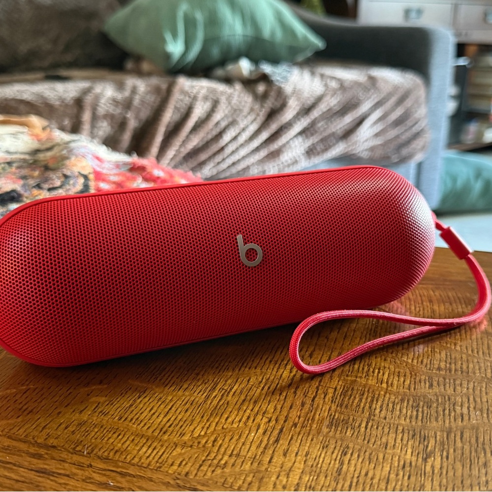 Beats by Dre Vibrant Red Bluetooth Speaker